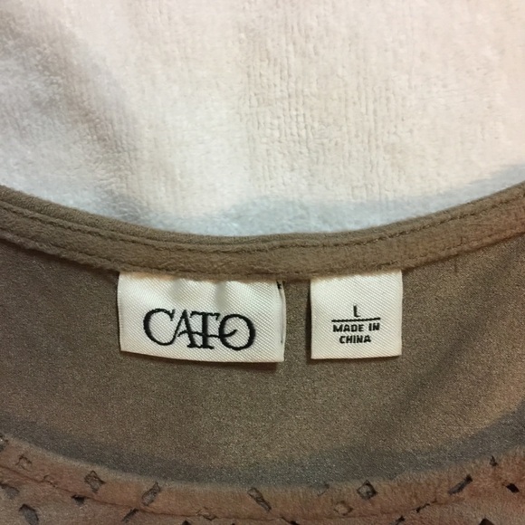 TAUPE top w/ cutout yolk. Super soft & comfy - Picture 3 of 7